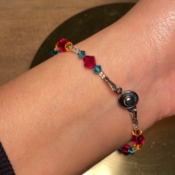 Elegant Multicolor Crystal Bracelet - Picture 10 of 10